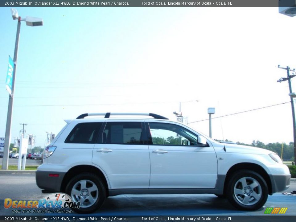 2003 Mitsubishi Outlander XLS 4WD Diamond White Pearl / Charcoal Photo #6