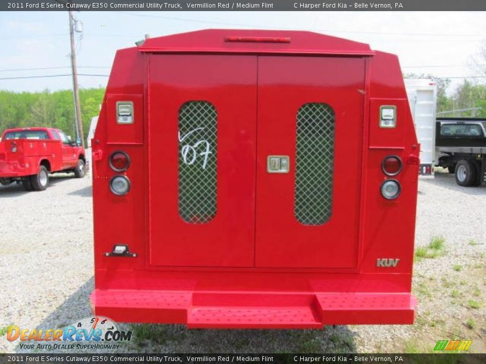 2011 Ford E Series Cutaway E350 Commercial Utility Truck Vermillion Red / Medium Flint Photo #10