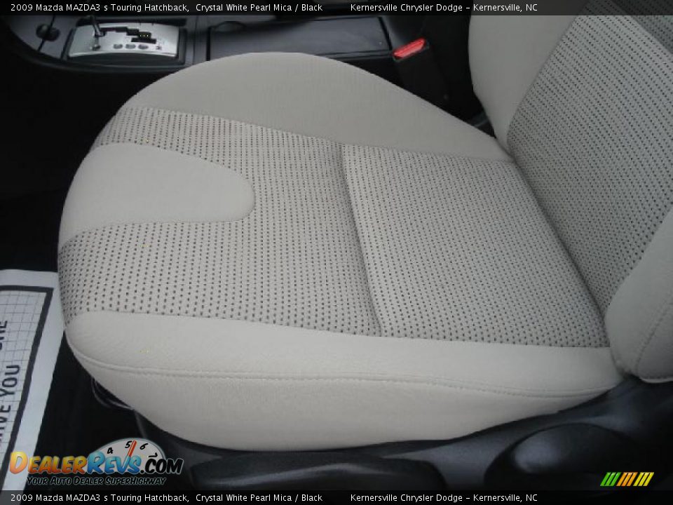 2009 Mazda MAZDA3 s Touring Hatchback Crystal White Pearl Mica / Black Photo #10