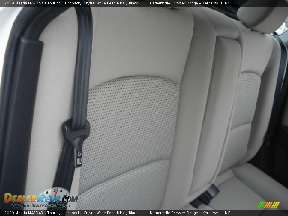 2009 Mazda MAZDA3 s Touring Hatchback Crystal White Pearl Mica / Black Photo #14
