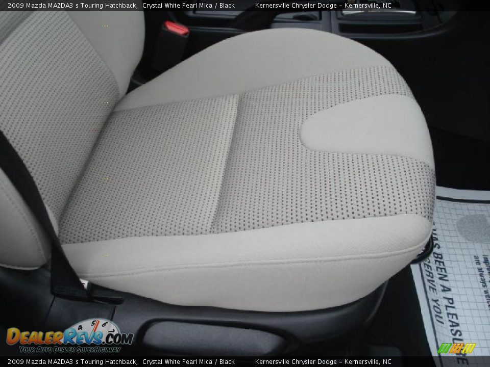 2009 Mazda MAZDA3 s Touring Hatchback Crystal White Pearl Mica / Black Photo #17