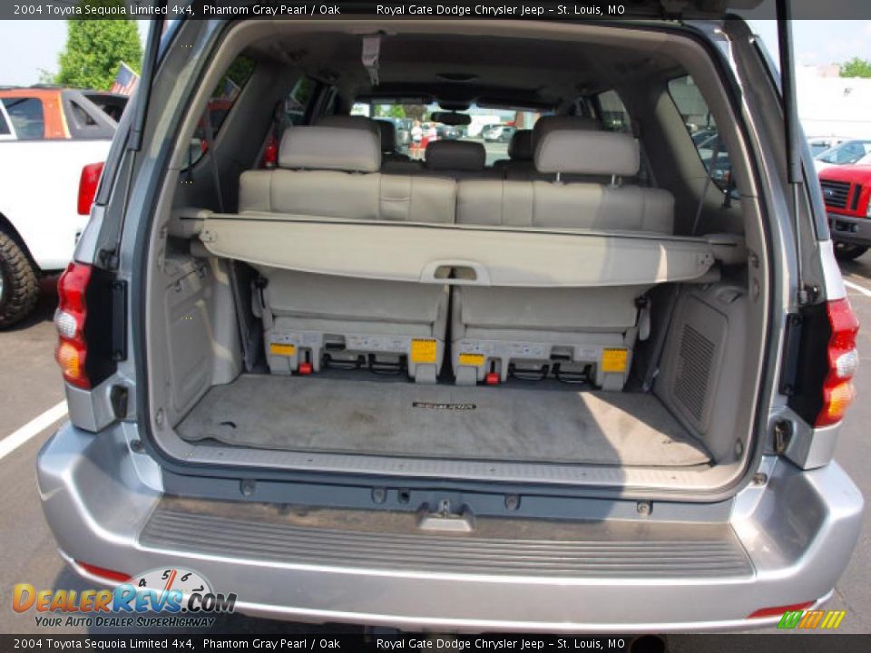 2004 Toyota Sequoia Limited 4x4 Trunk Photo #5