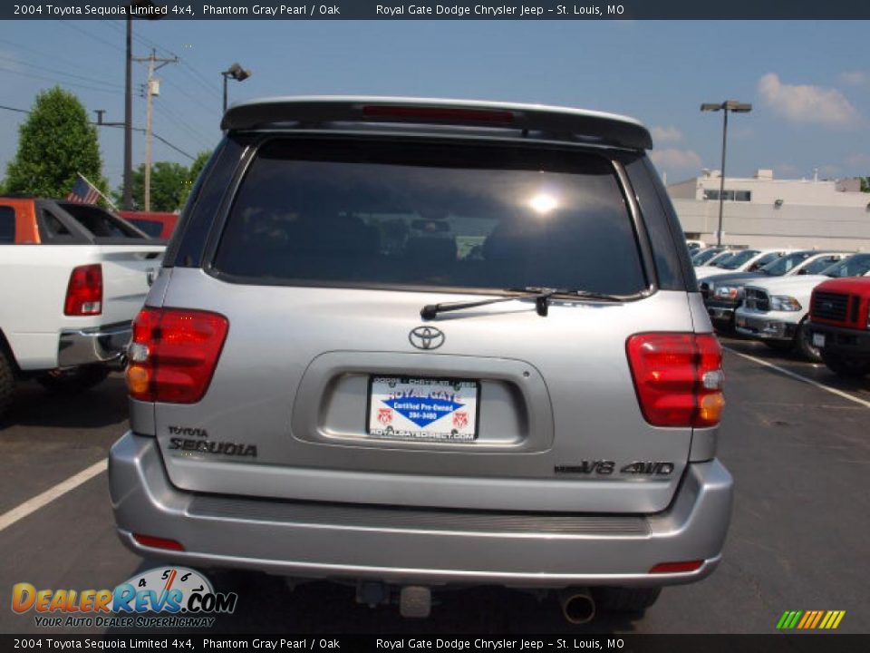 2004 Toyota Sequoia Limited 4x4 Phantom Gray Pearl / Oak Photo #6