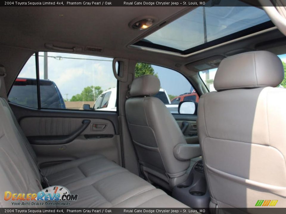 2004 Toyota Sequoia Limited 4x4 Phantom Gray Pearl / Oak Photo #9