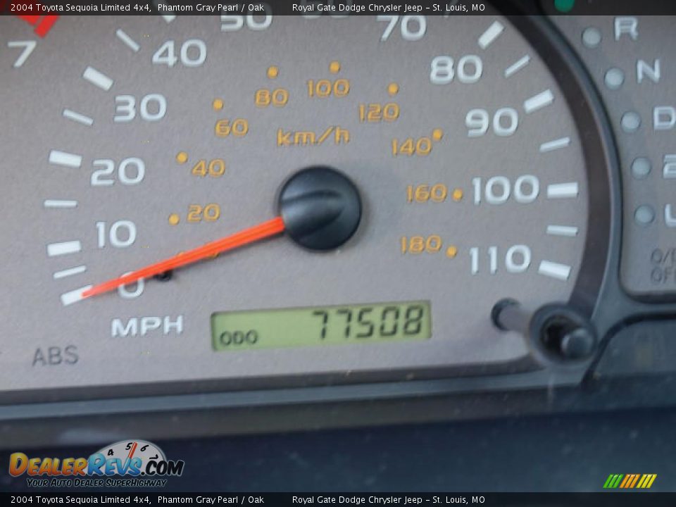 2004 Toyota Sequoia Limited 4x4 Phantom Gray Pearl / Oak Photo #14