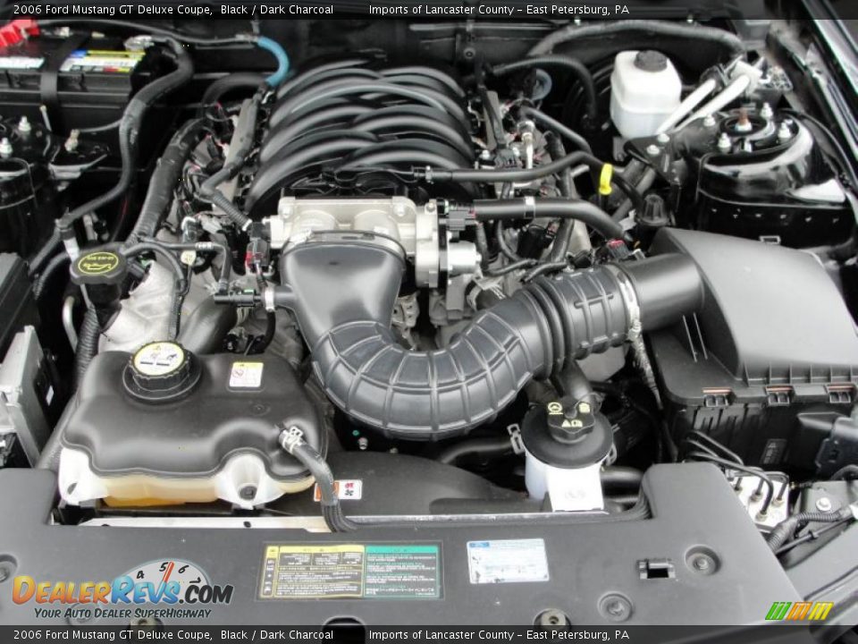 2006 Ford Mustang GT Deluxe Coupe 4.6 Liter SOHC 24-Valve VVT V8 Engine Photo #9