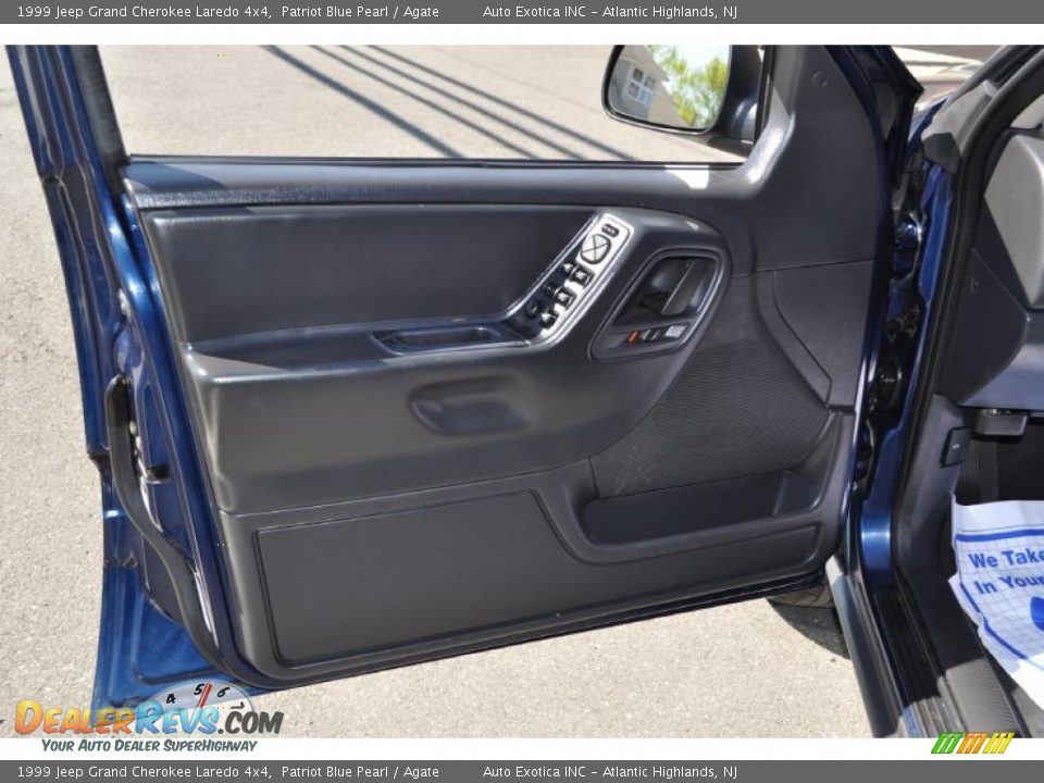 1999 Jeep Grand Cherokee Laredo 4x4 Patriot Blue Pearl / Agate Photo #18