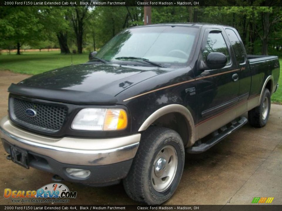 2000 Ford F150 Lariat Extended Cab 4x4 Black / Medium Parchment Photo #1