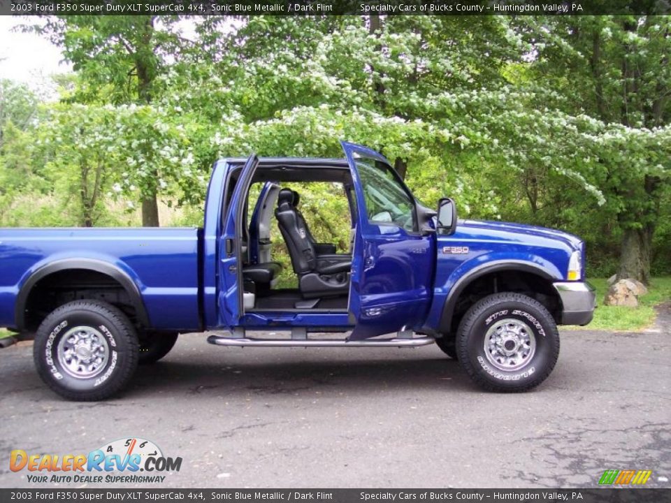 2003 Ford F350 Super Duty XLT SuperCab 4x4 Sonic Blue Metallic / Dark Flint Photo #28