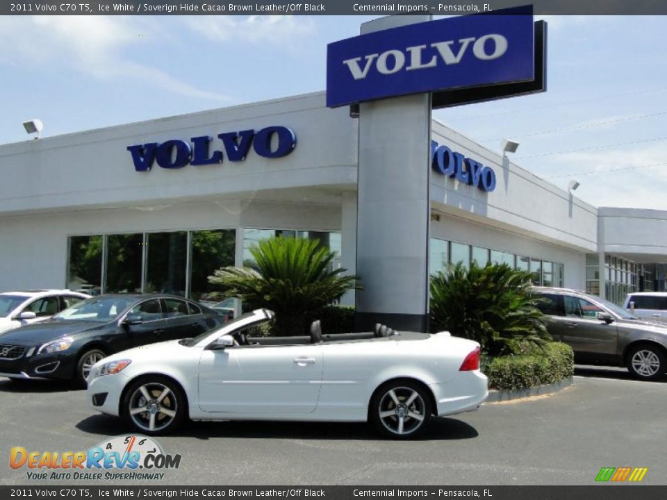 2011 Volvo C70 T5 Ice White / Soverign Hide Cacao Brown Leather/Off Black Photo #2
