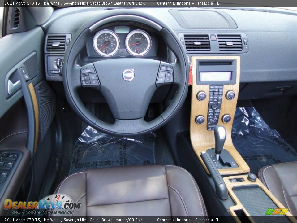 2011 Volvo C70 T5 Ice White / Soverign Hide Cacao Brown Leather/Off Black Photo #7
