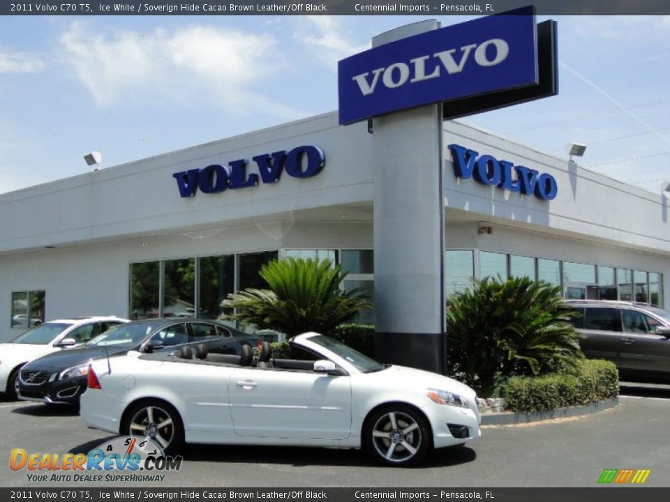 2011 Volvo C70 T5 Ice White / Soverign Hide Cacao Brown Leather/Off Black Photo #16