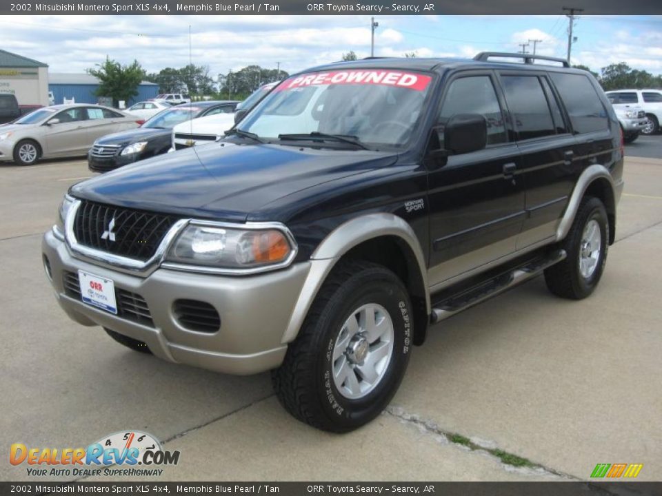 2002 Mitsubishi Montero Sport XLS 4x4 Memphis Blue Pearl / Tan Photo #3