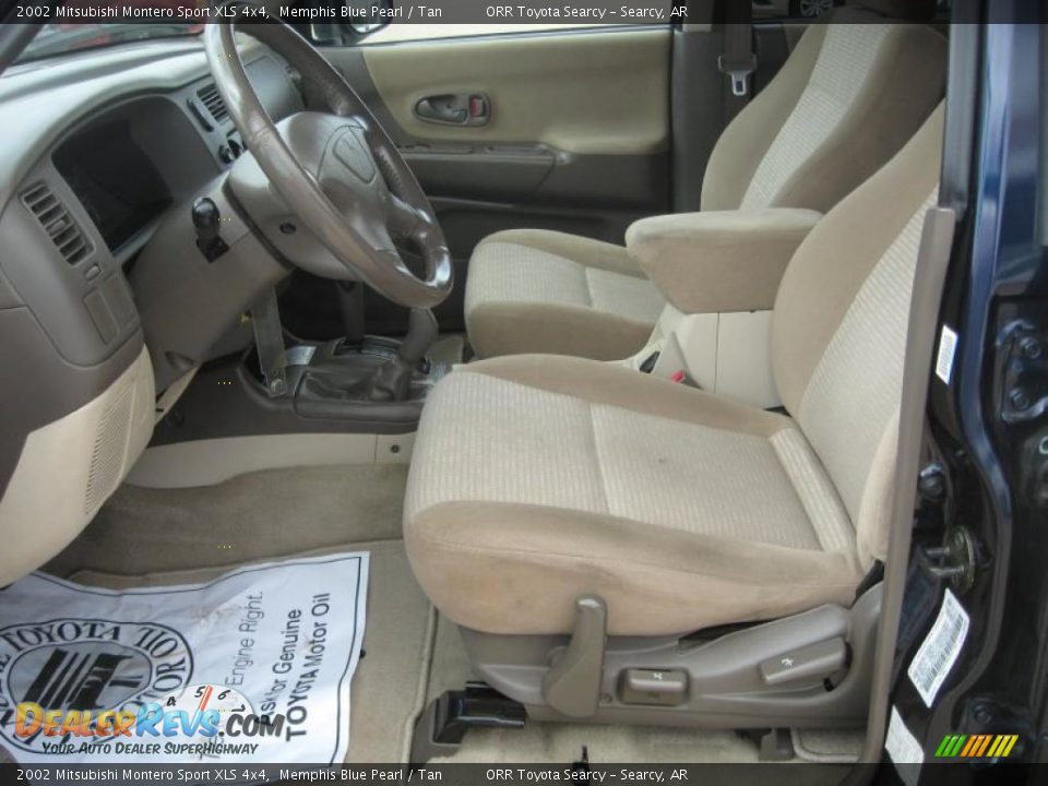 Tan Interior - 2002 Mitsubishi Montero Sport XLS 4x4 Photo #12