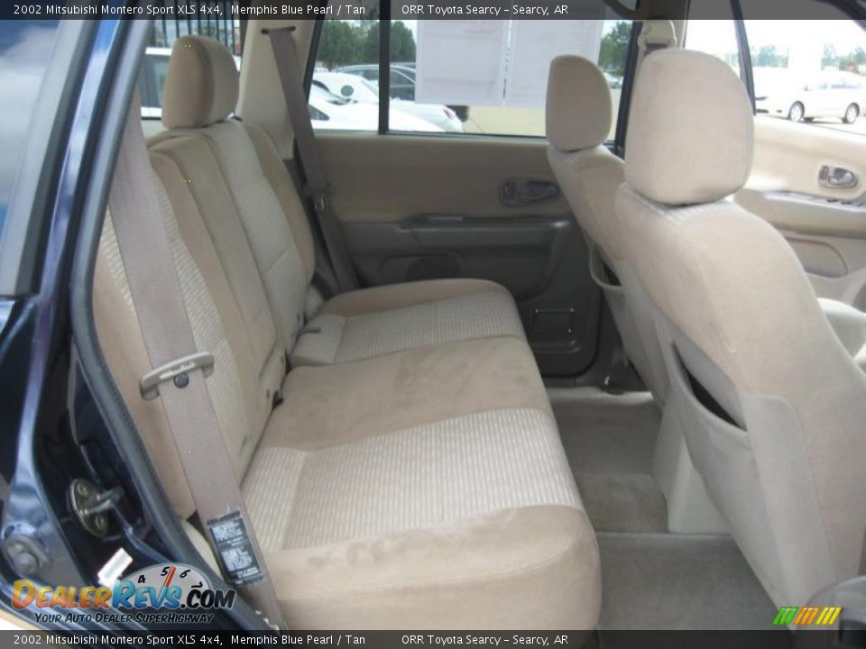 Tan Interior - 2002 Mitsubishi Montero Sport XLS 4x4 Photo #17