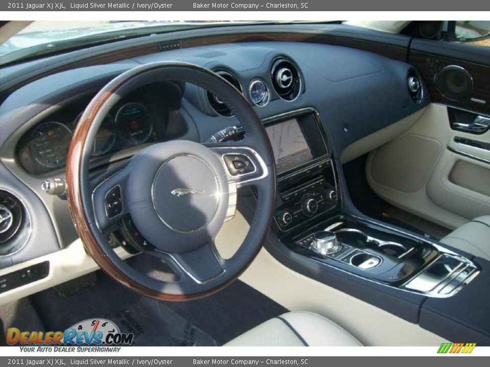 2011 Jaguar XJ XJL Liquid Silver Metallic / Ivory/Oyster Photo #10