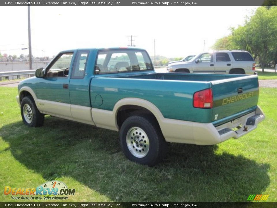 1995 Chevrolet S10 LS Extended Cab 4x4 Bright Teal Metallic / Tan Photo #6