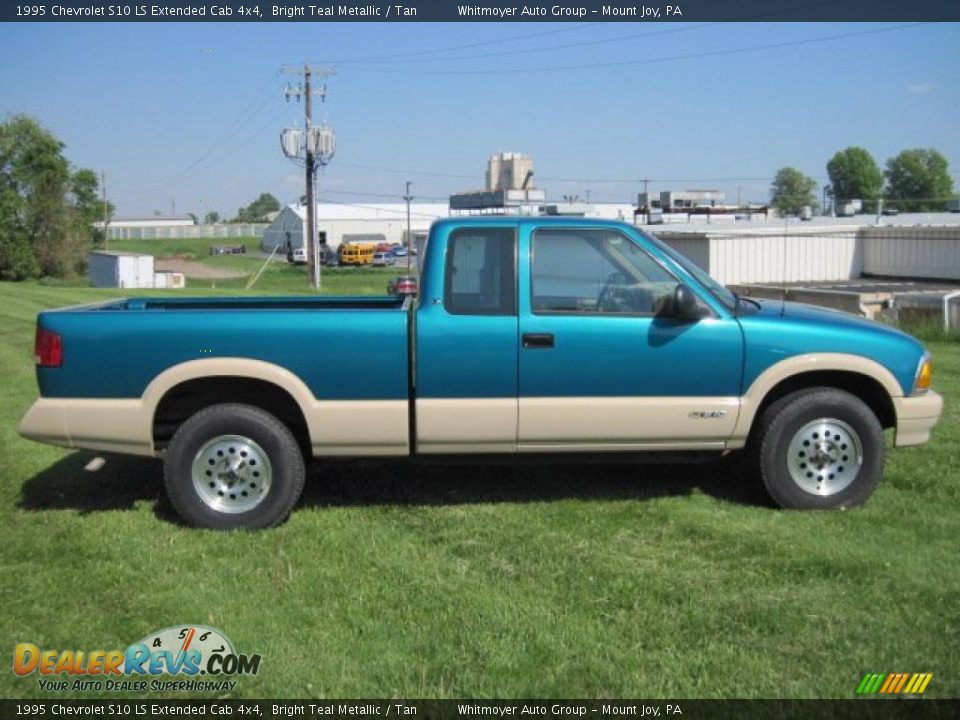 Bright Teal Metallic 1995 Chevrolet S10 LS Extended Cab 4x4 Photo #9