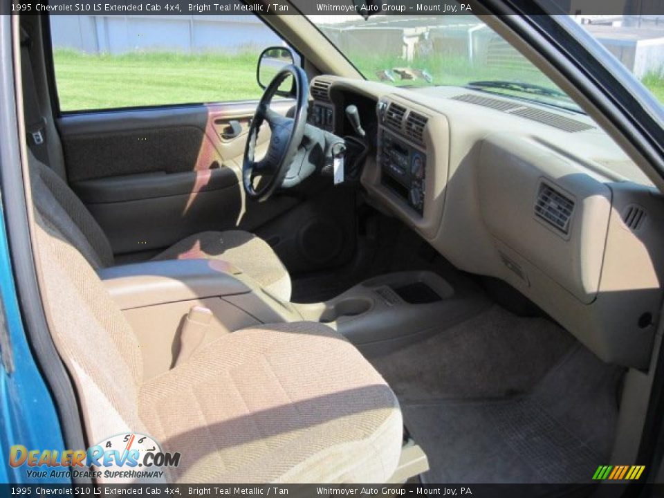 Tan Interior 1995 Chevrolet S10 Ls Extended Cab 4x4 Photo
