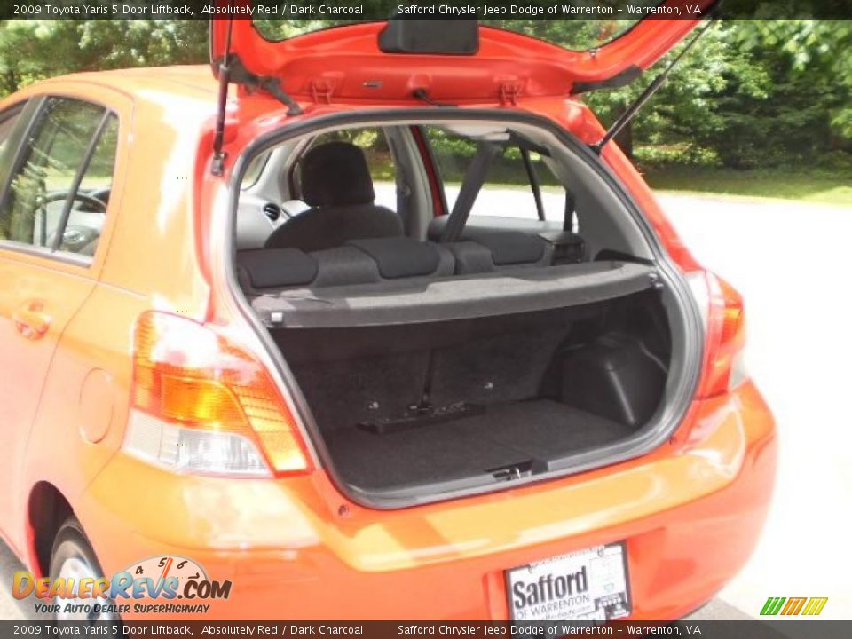 2009 Toyota Yaris 5 Door Liftback Absolutely Red / Dark Charcoal Photo #5