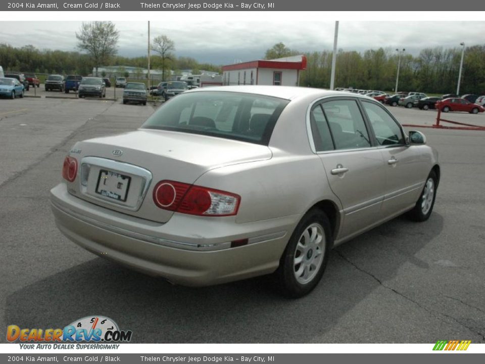 2004 Kia Amanti Cream Gold / Black Photo #6