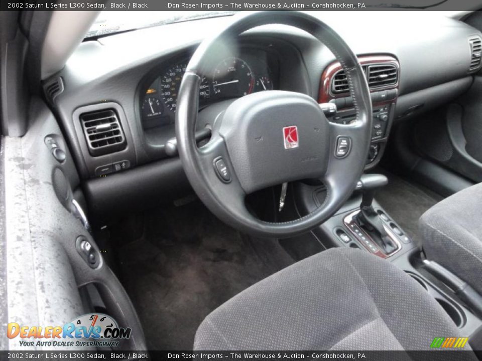 Black Interior 2002 Saturn L Series L300 Sedan Photo 12 Dealerrevs Com