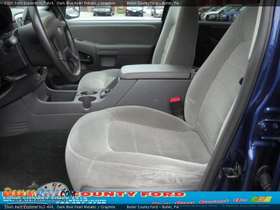 2005 Ford Explorer XLT 4x4 Dark Blue Pearl Metallic / Graphite Photo #8