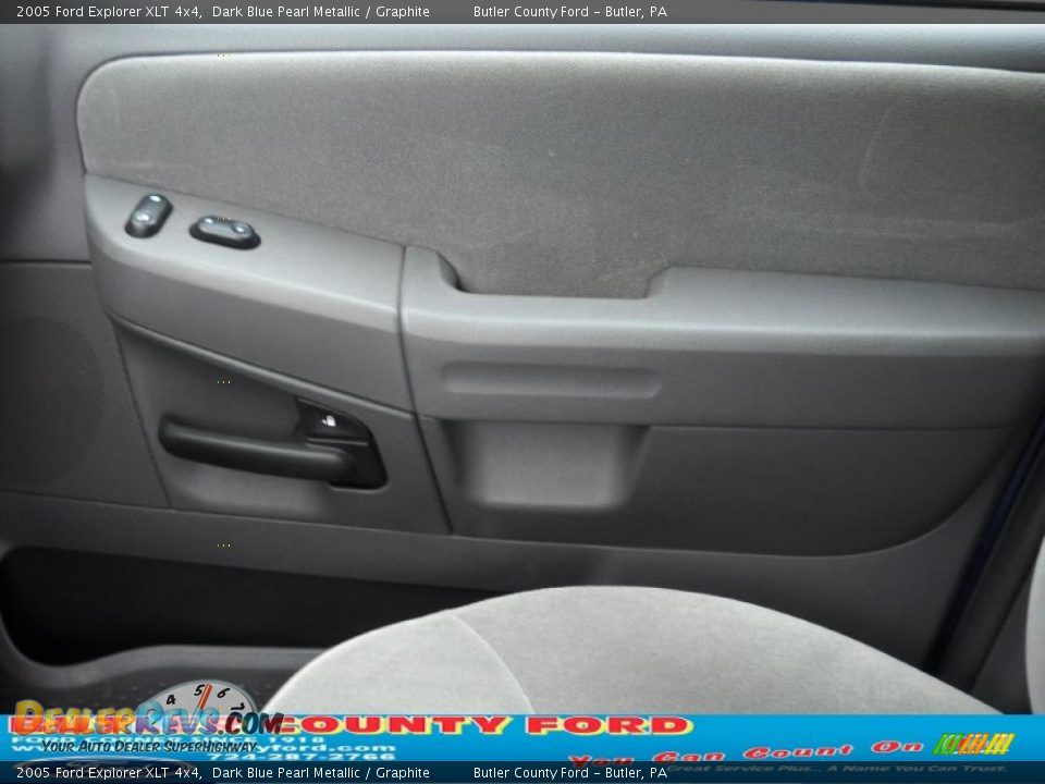2005 Ford Explorer XLT 4x4 Dark Blue Pearl Metallic / Graphite Photo #23