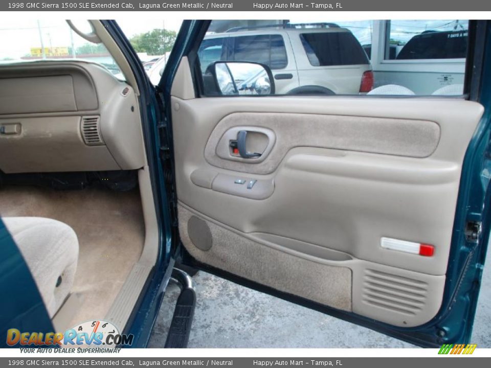Door Panel of 1998 GMC Sierra 1500 SLE Extended Cab Photo #18