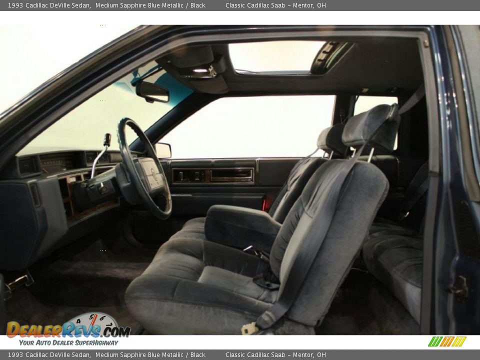 Black Interior - 1993 Cadillac DeVille Sedan Photo #7