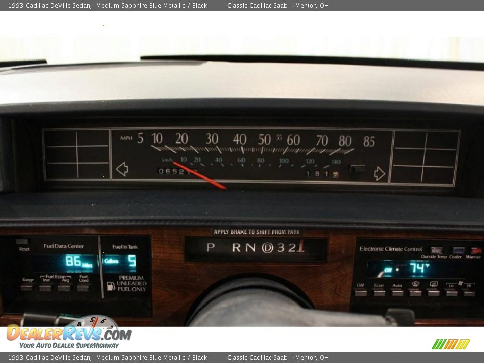 1993 Cadillac DeVille Sedan Gauges Photo #10