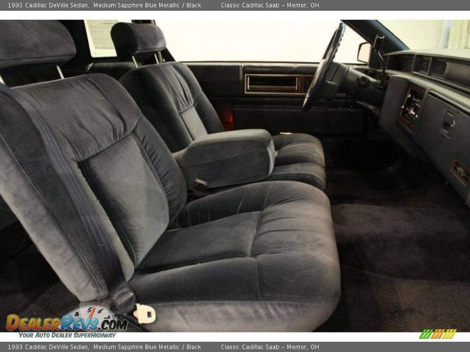 Black Interior - 1993 Cadillac DeVille Sedan Photo #14