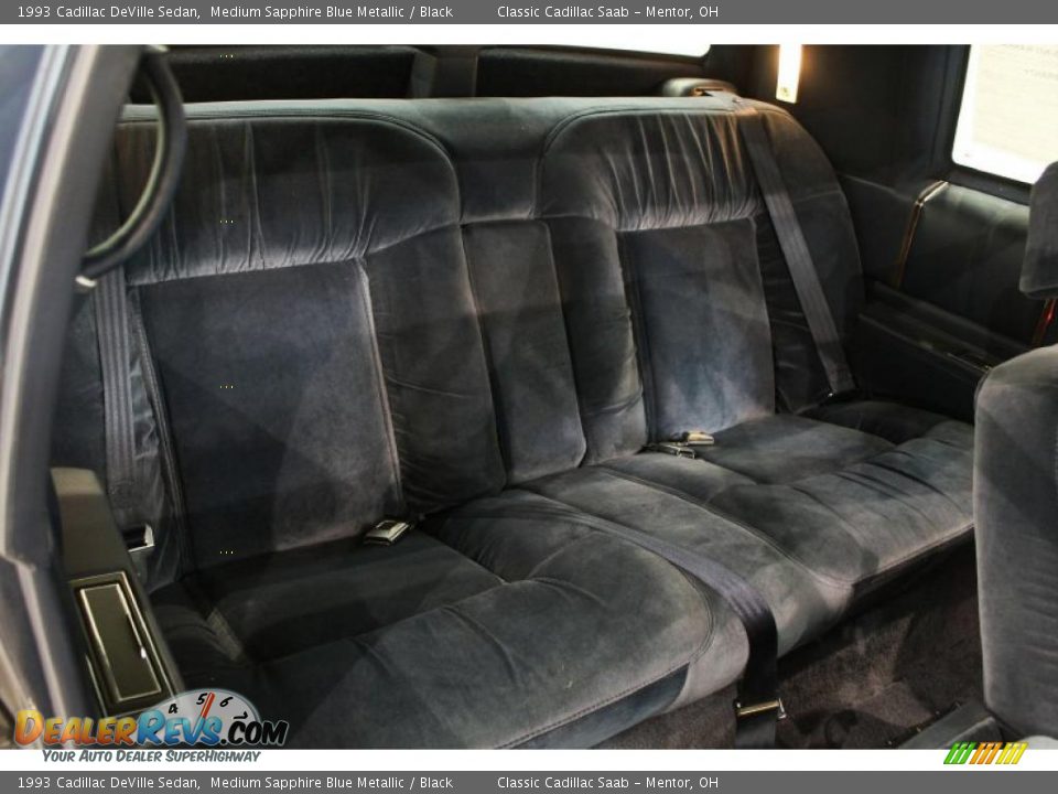 Black Interior - 1993 Cadillac DeVille Sedan Photo #15