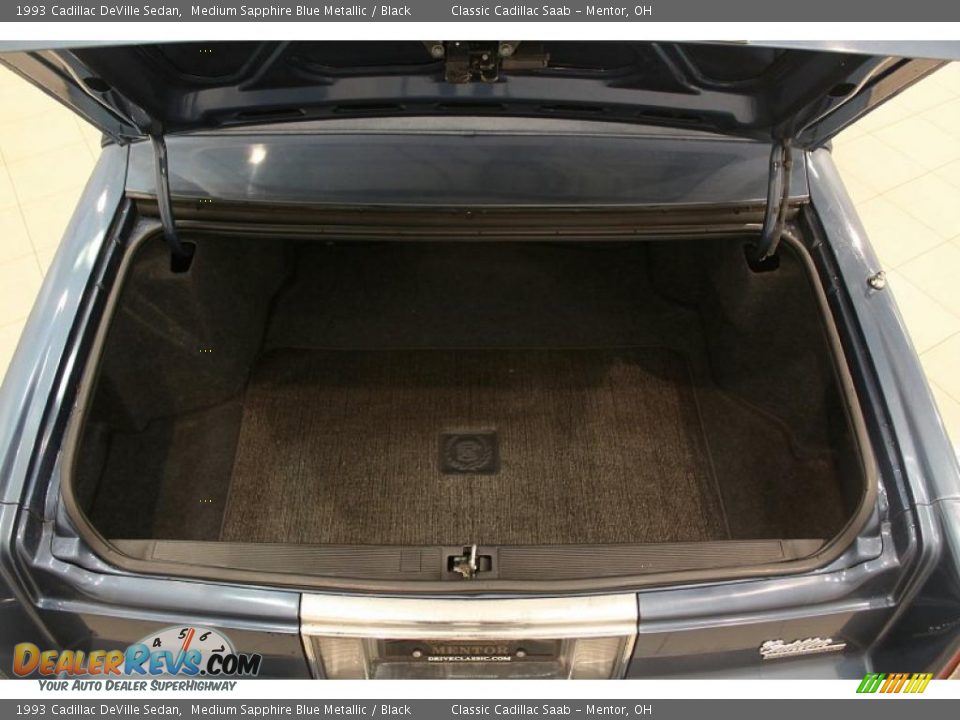1993 Cadillac DeVille Sedan Trunk Photo #18