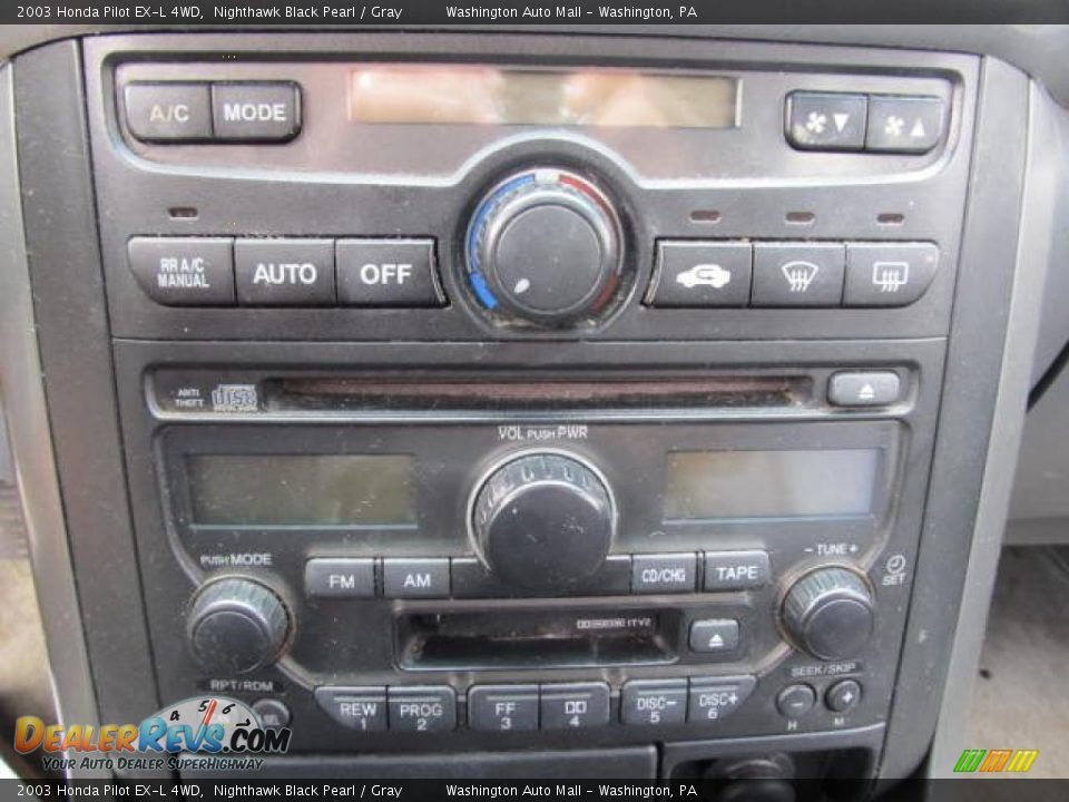 Controls of 2003 Honda Pilot EX-L 4WD Photo #14