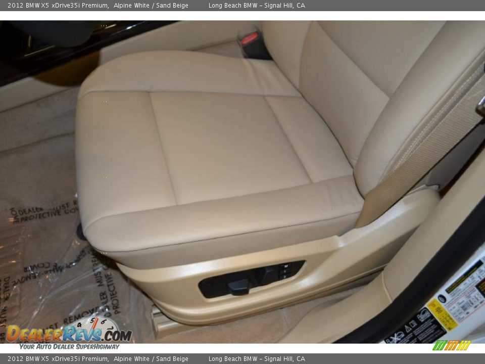 2012 BMW X5 xDrive35i Premium Alpine White / Sand Beige Photo #17