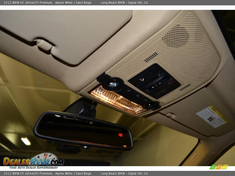 2012 BMW X5 xDrive35i Premium Alpine White / Sand Beige Photo #32