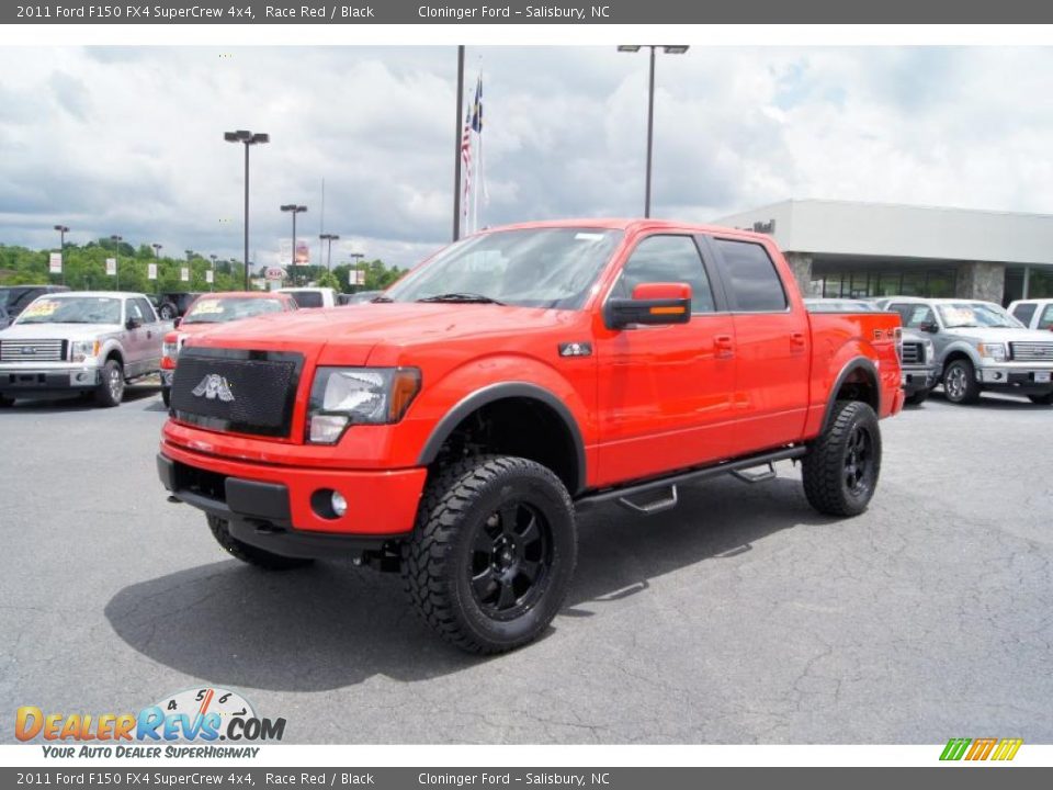 Front 3/4 View of 2011 Ford F150 FX4 SuperCrew 4x4 Photo #7