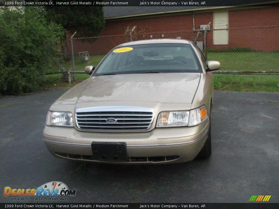 1999 Ford Crown Victoria LX Harvest Gold Metallic / Medium Parchment Photo #2