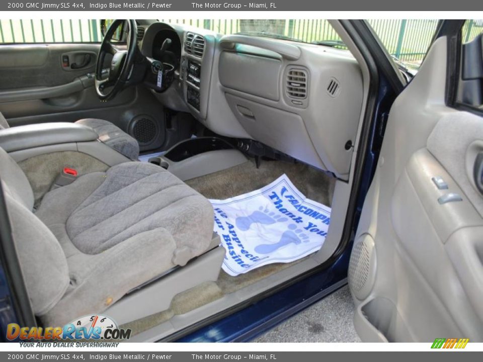 Pewter Interior - 2000 GMC Jimmy SLS 4x4 Photo #24