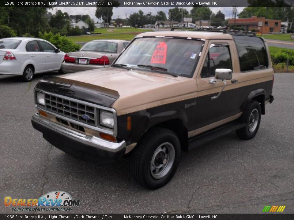 Front 3/4 View of 1988 Ford Bronco II XL Photo #1