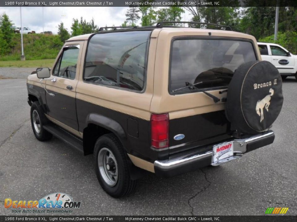 1988 Ford Bronco II XL Light Chestnut/Dark Chestnut / Tan Photo #2