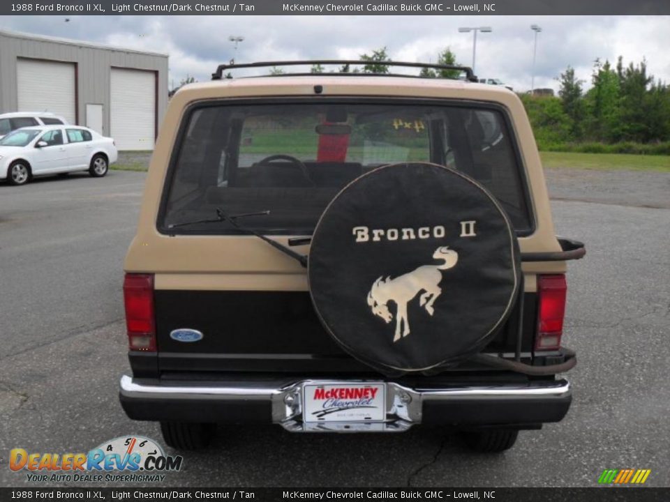 1988 Ford Bronco II XL Light Chestnut/Dark Chestnut / Tan Photo #3