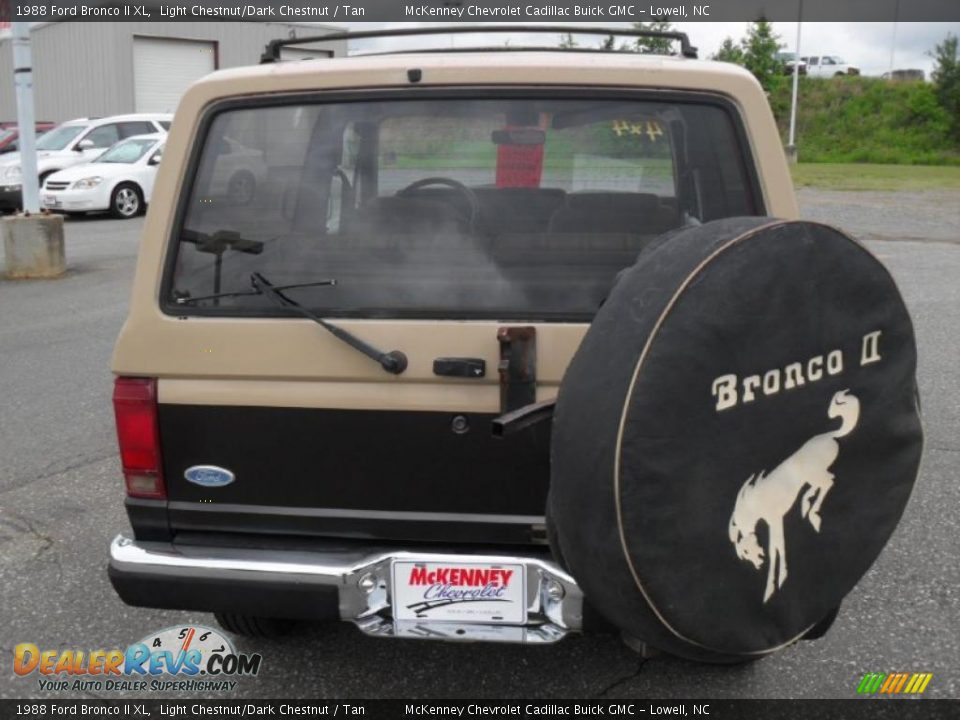 1988 Ford Bronco II XL Light Chestnut/Dark Chestnut / Tan Photo #15