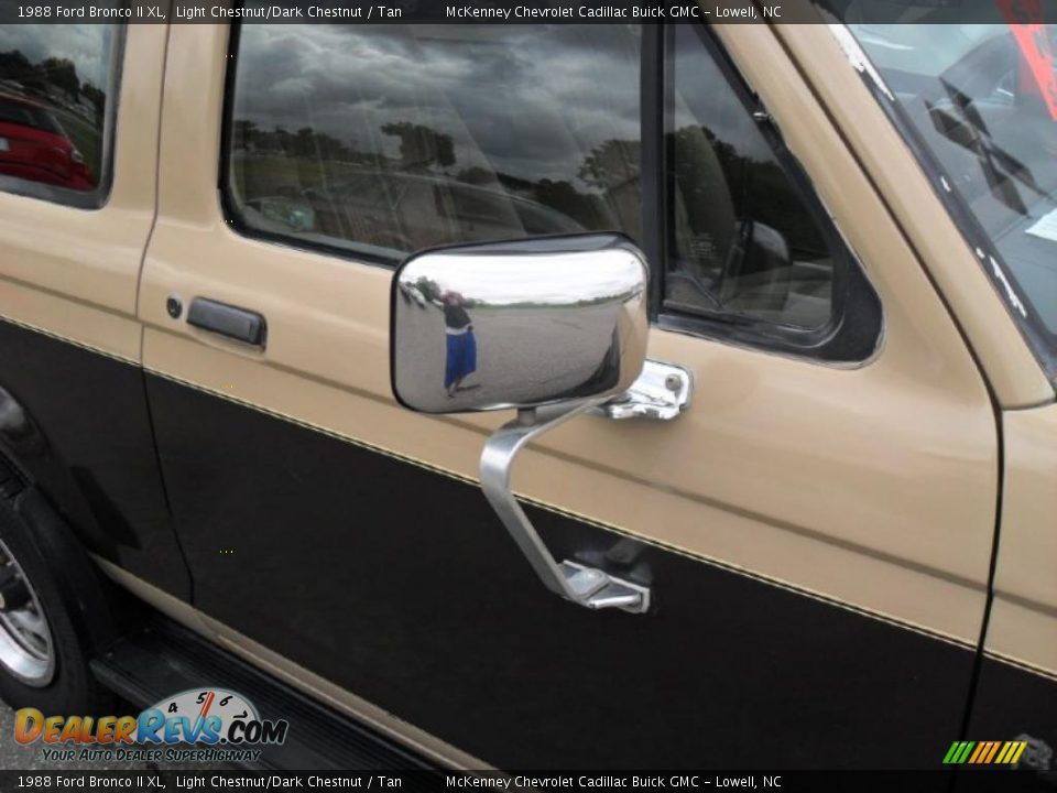 1988 Ford Bronco II XL Light Chestnut/Dark Chestnut / Tan Photo #20