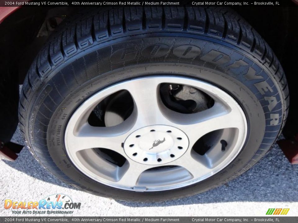 2004 Ford Mustang V6 Convertible Wheel Photo #17