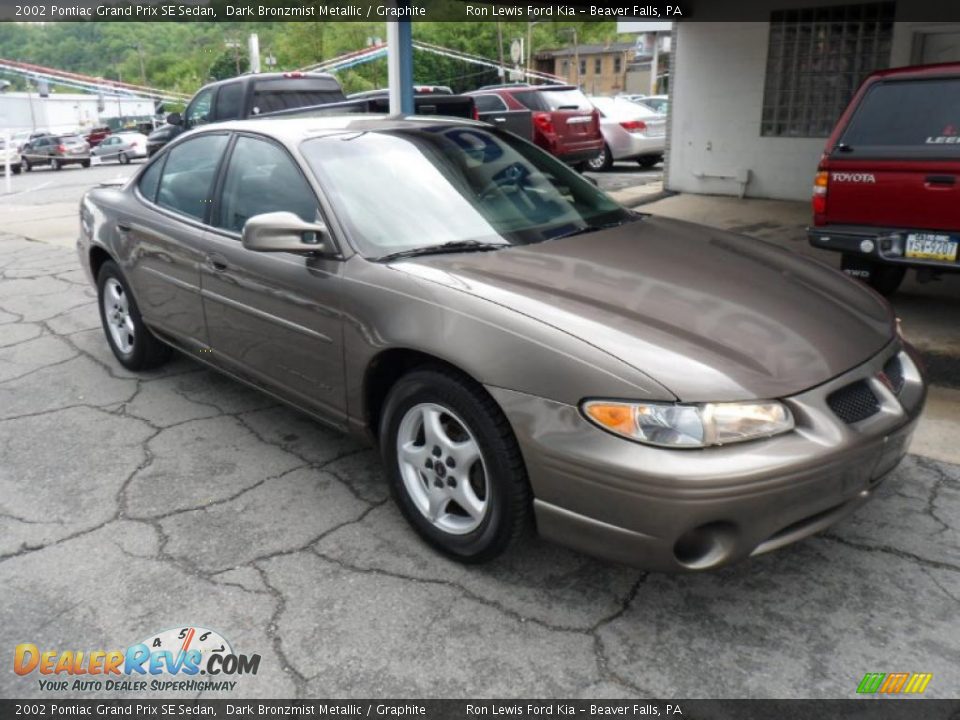 2002 Pontiac Grand Prix SE Sedan Dark Bronzmist Metallic / Graphite Photo #2
