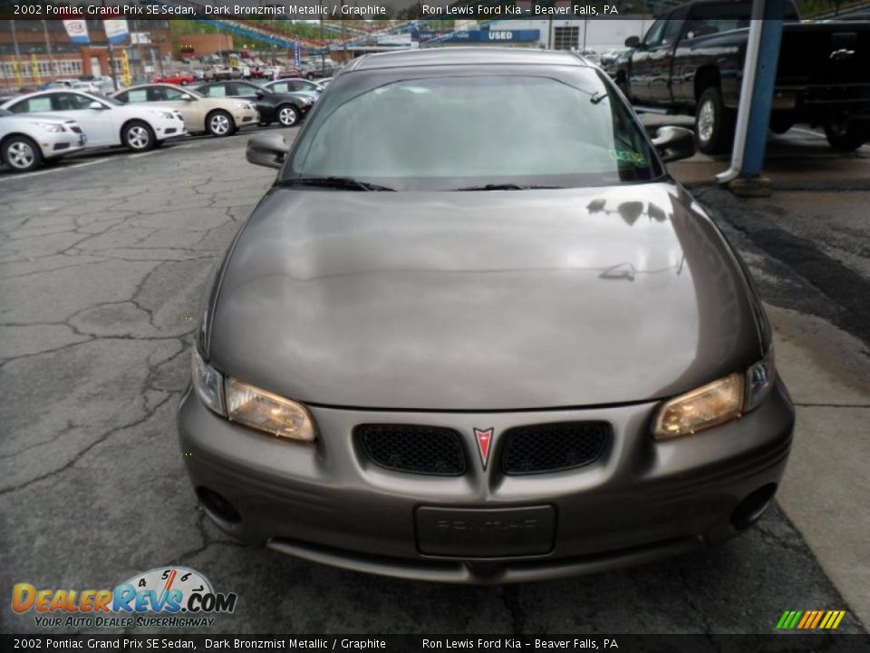 2002 Pontiac Grand Prix SE Sedan Dark Bronzmist Metallic / Graphite Photo #3