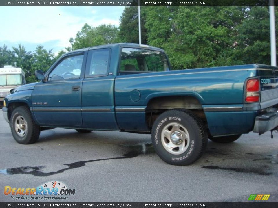 1995 Dodge Ram 1500 SLT Extended Cab Emerald Green Metallic / Gray Photo #3