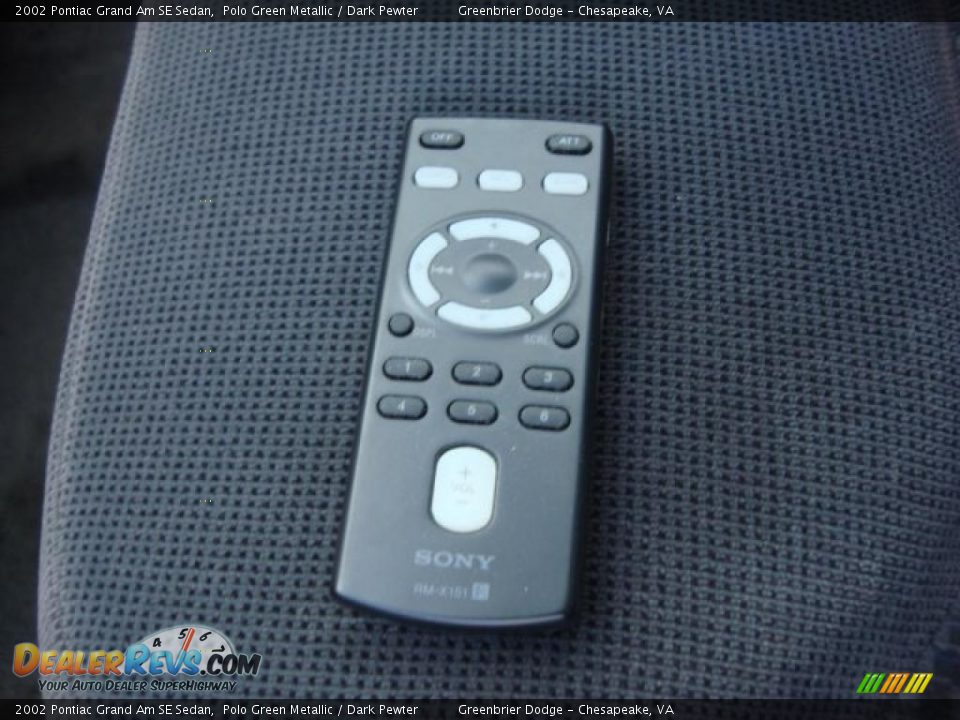 2002 Pontiac Grand Am SE Sedan Polo Green Metallic / Dark Pewter Photo #11